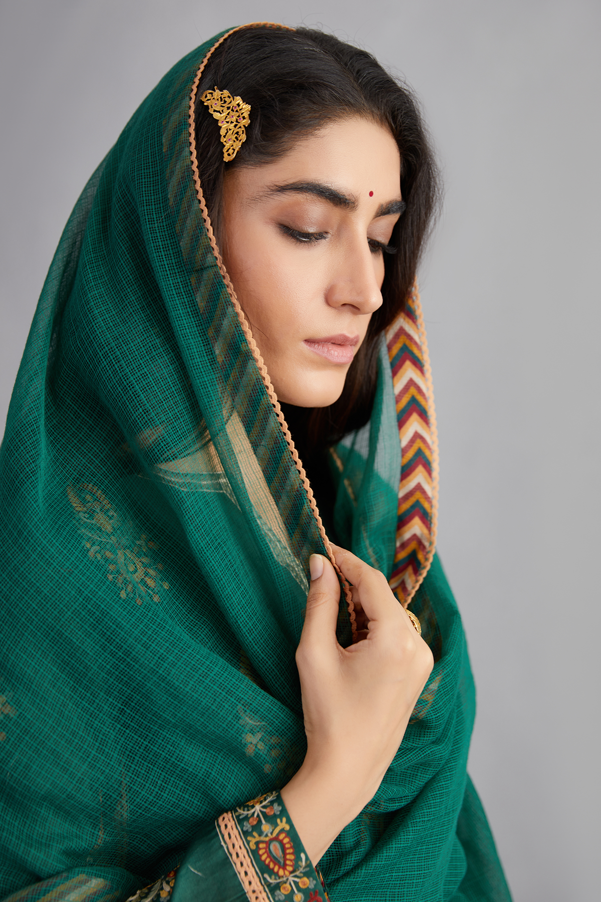 Sheesham Falgun Kurta Set