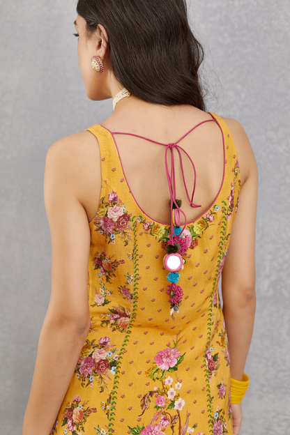 Sunehra Shabnam Kurta Set