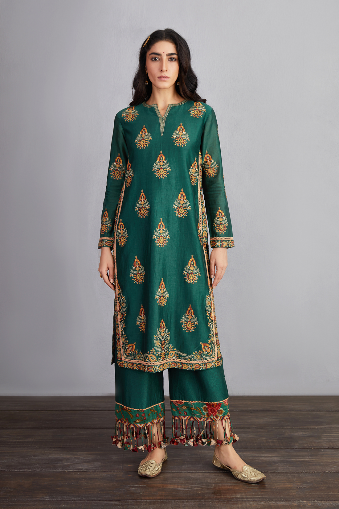 Sheesham Falgun Kurta Set