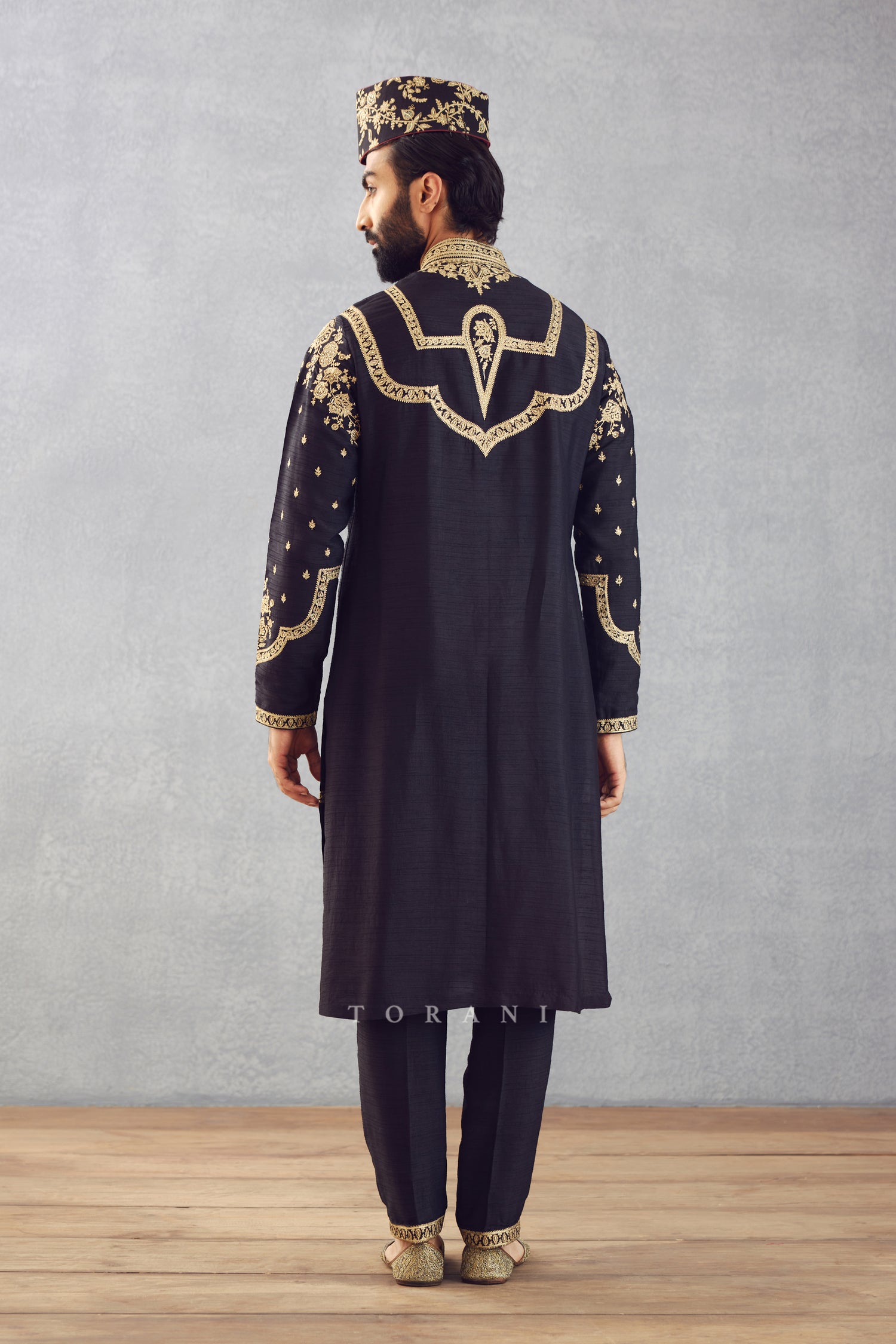 Gulghast Amogh Kurta Set