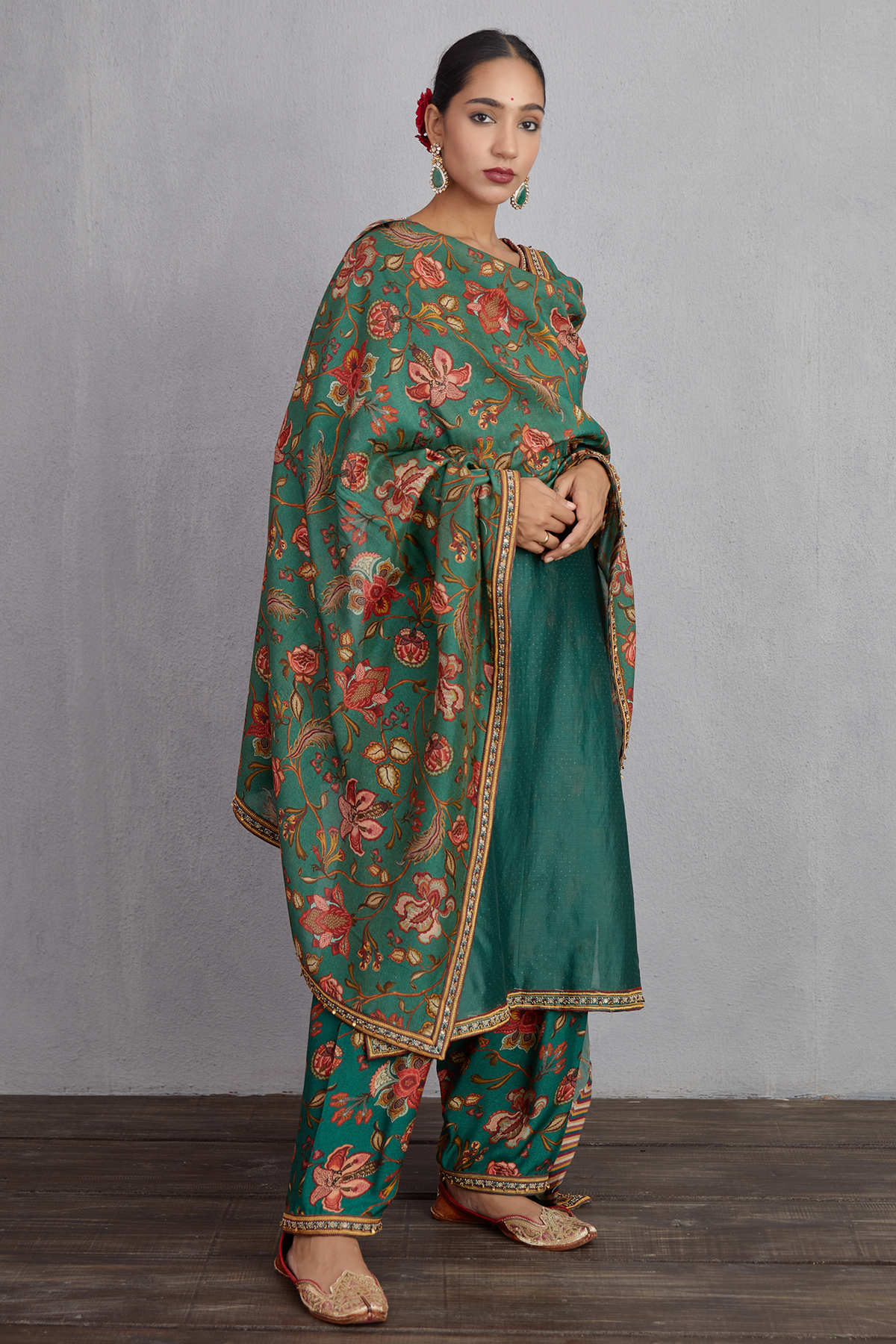 Sheesham Paakizah Kurta Set