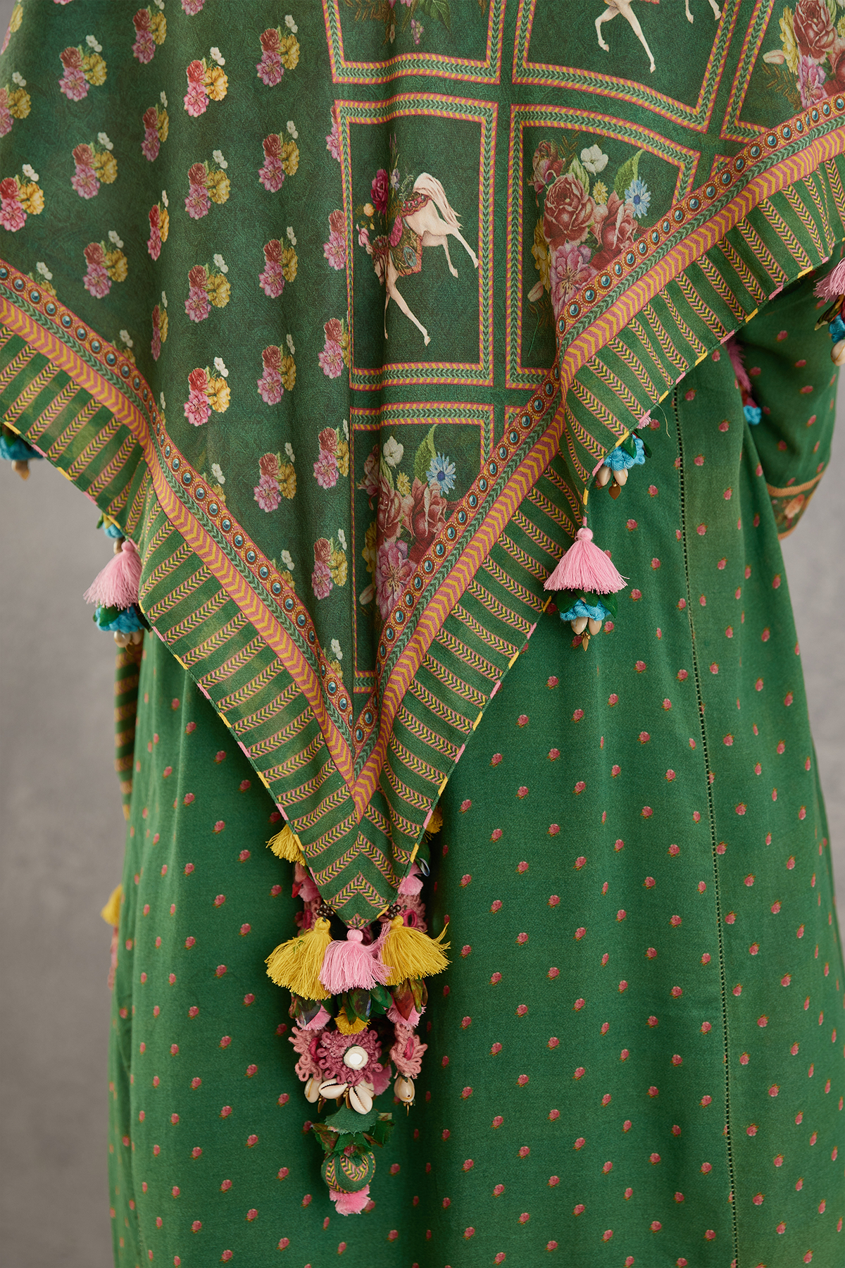 Panna Trikoniya Scarf