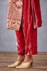 Torani's red embroidered Velvet kurta set