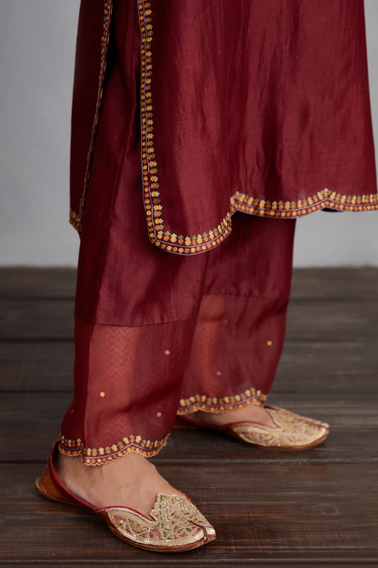 Sanobar Sehmat Kurta Set