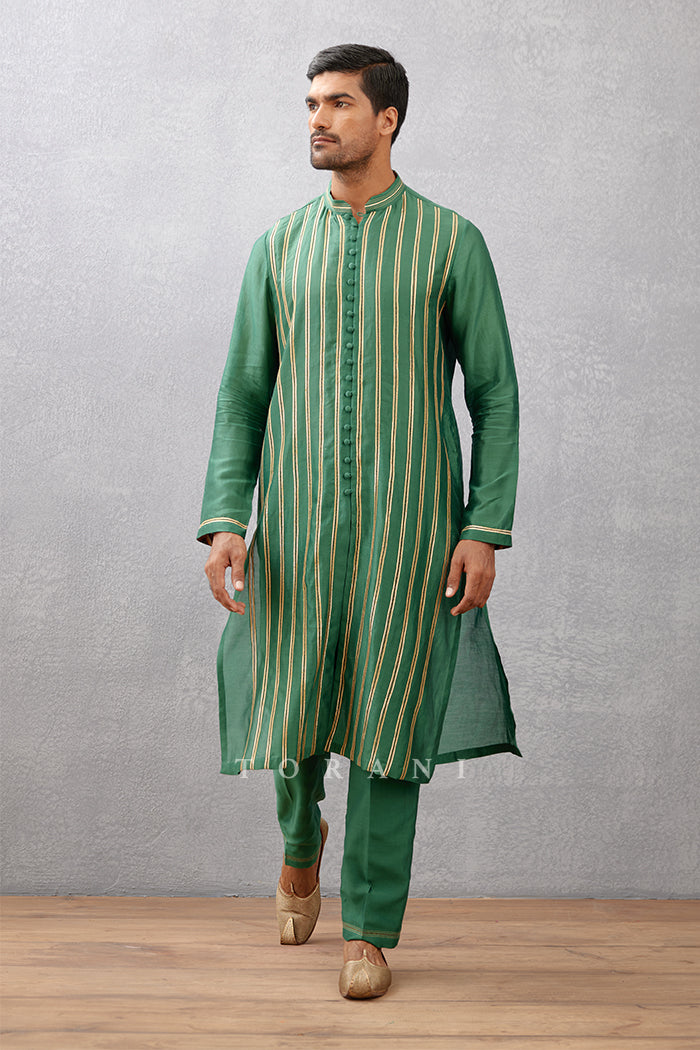 Sheesham Aadeel Kurta Set