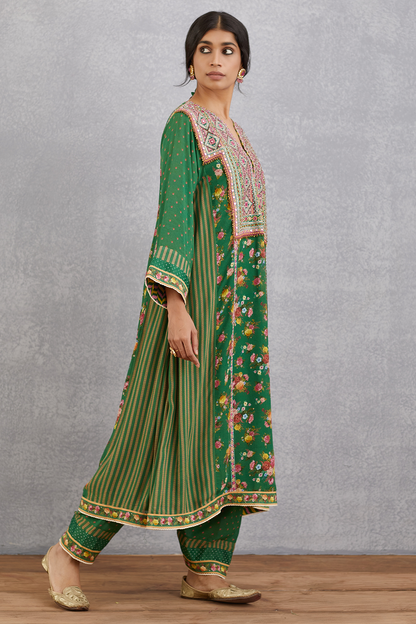 Panna Bushra Kurta Set