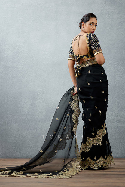 Shruti Hassan in our Gulghast Huma Saree Set