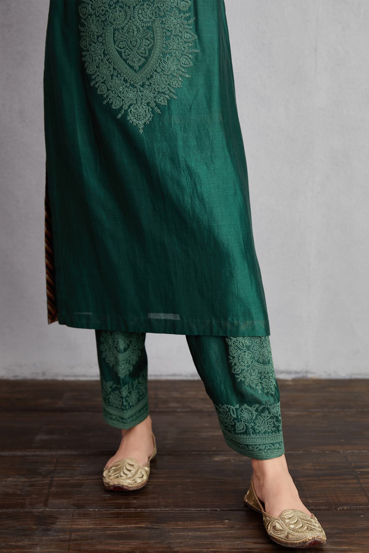 Sheesham Revaa Kurta Set