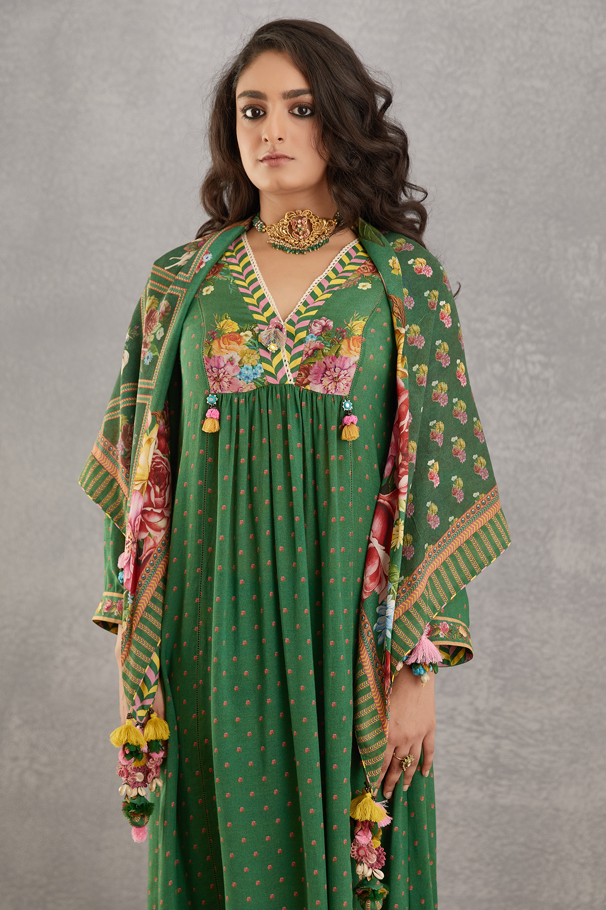 Panna Trikoniya Scarf