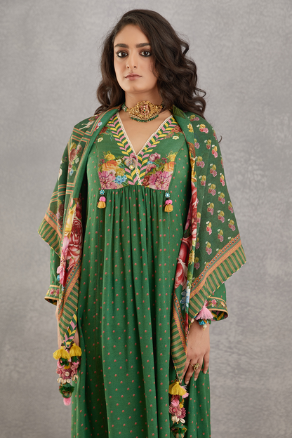 Panna Trikoniya Scarf