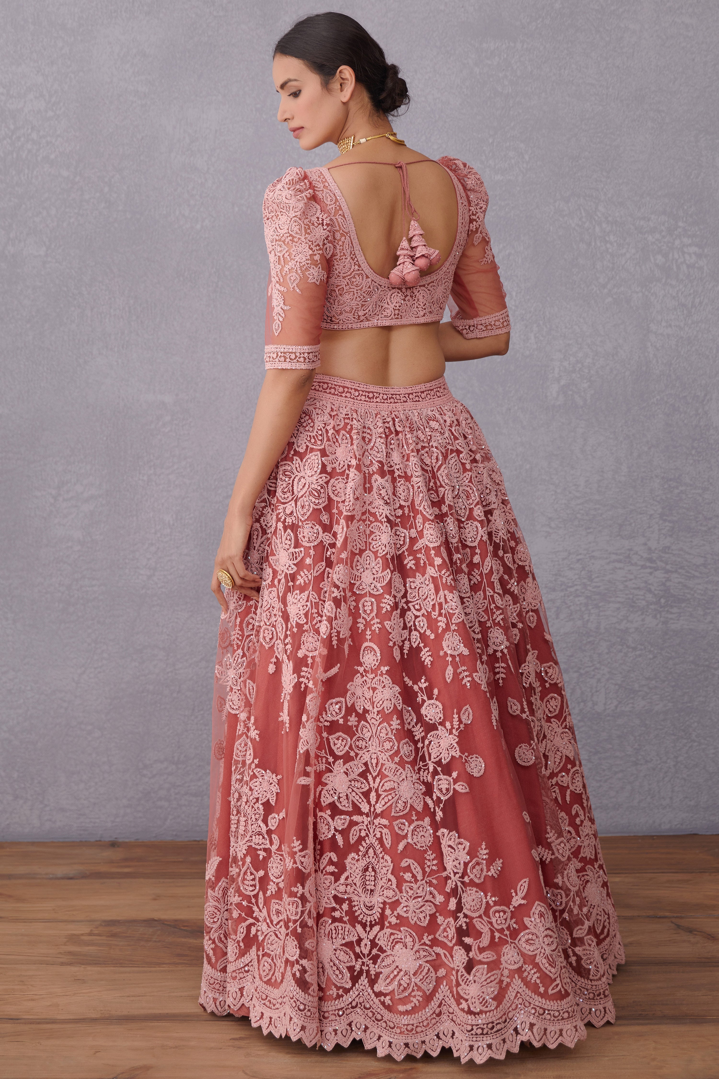 Gulbaag Hansini Odhni