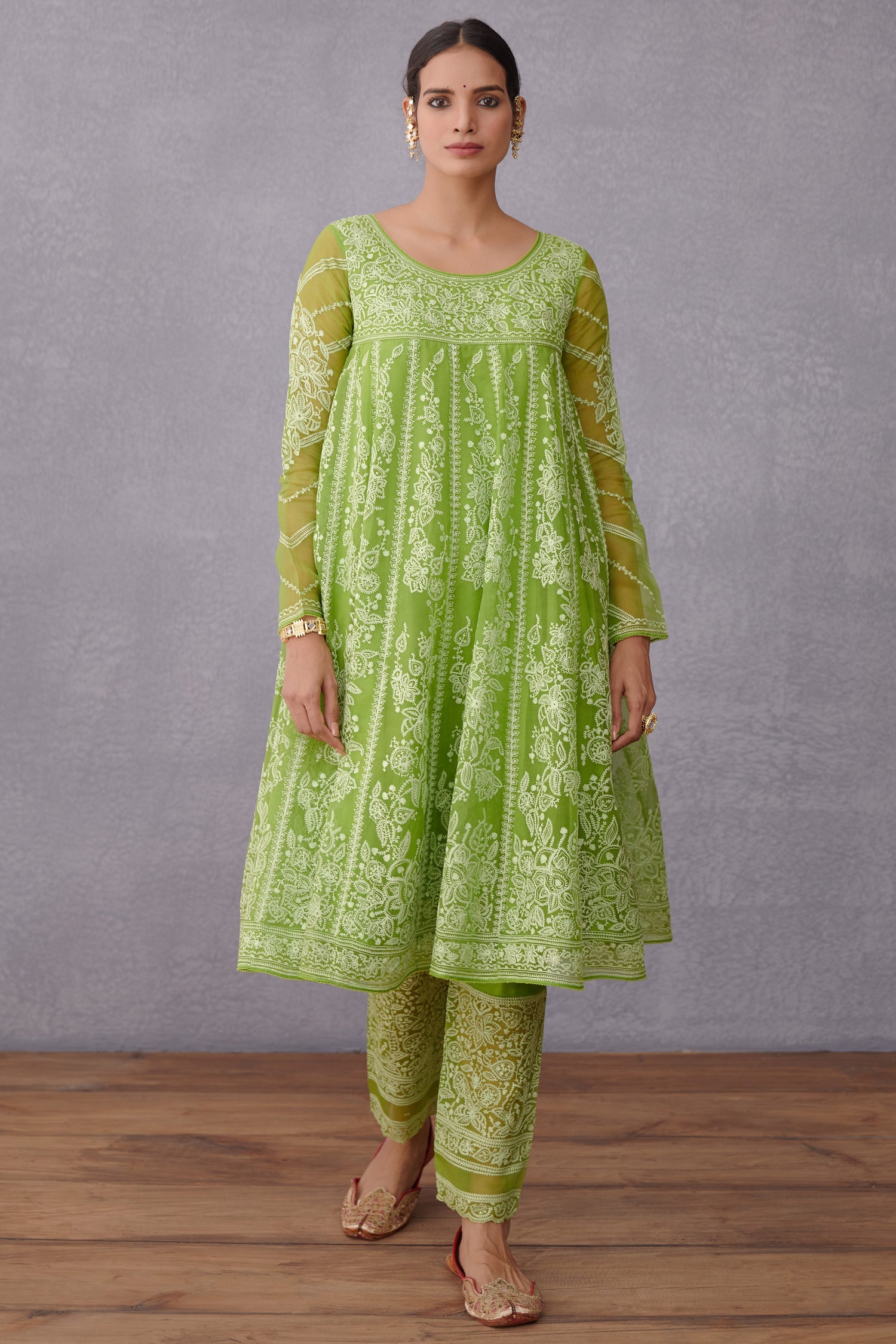 embroidered Paavni Julaba Set