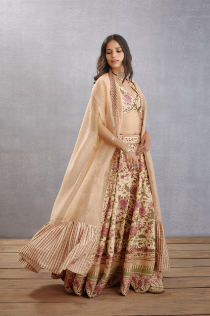 Kasturi Mumtaz Cape