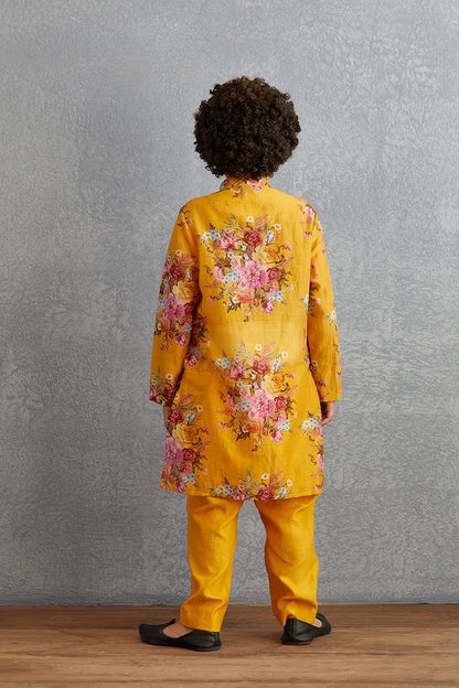 Sunehra Nisarg Kurta Set