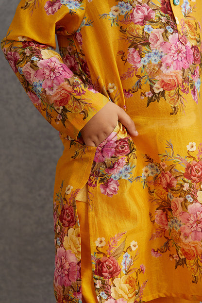 Sunehra Nisarg Kurta Set