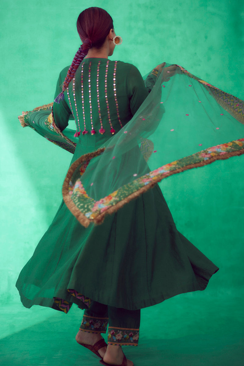 Kirti Kulhari in Torani's Handwoven chanderi kurta set