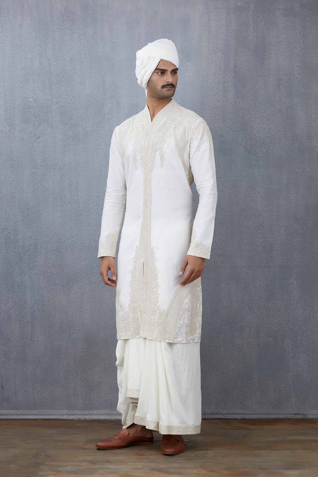 Swetah Aazim Dhoti Set