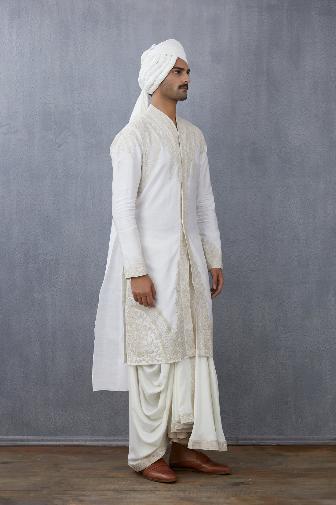 Swetah Aazim Dhoti Set