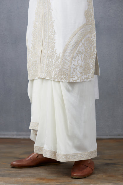 Swetah Aazim Dhoti Set