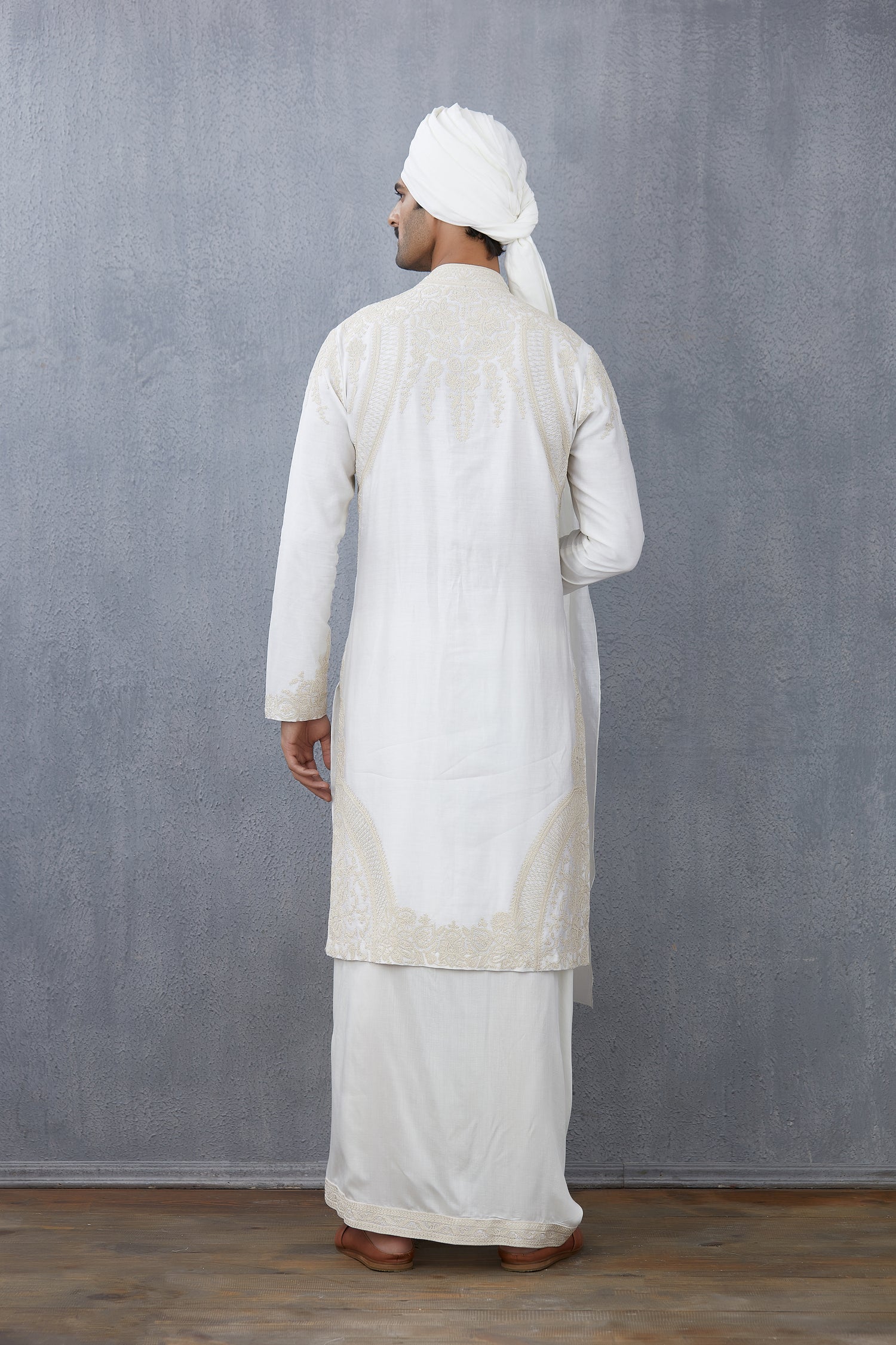 Swetah Aazim Dhoti Set