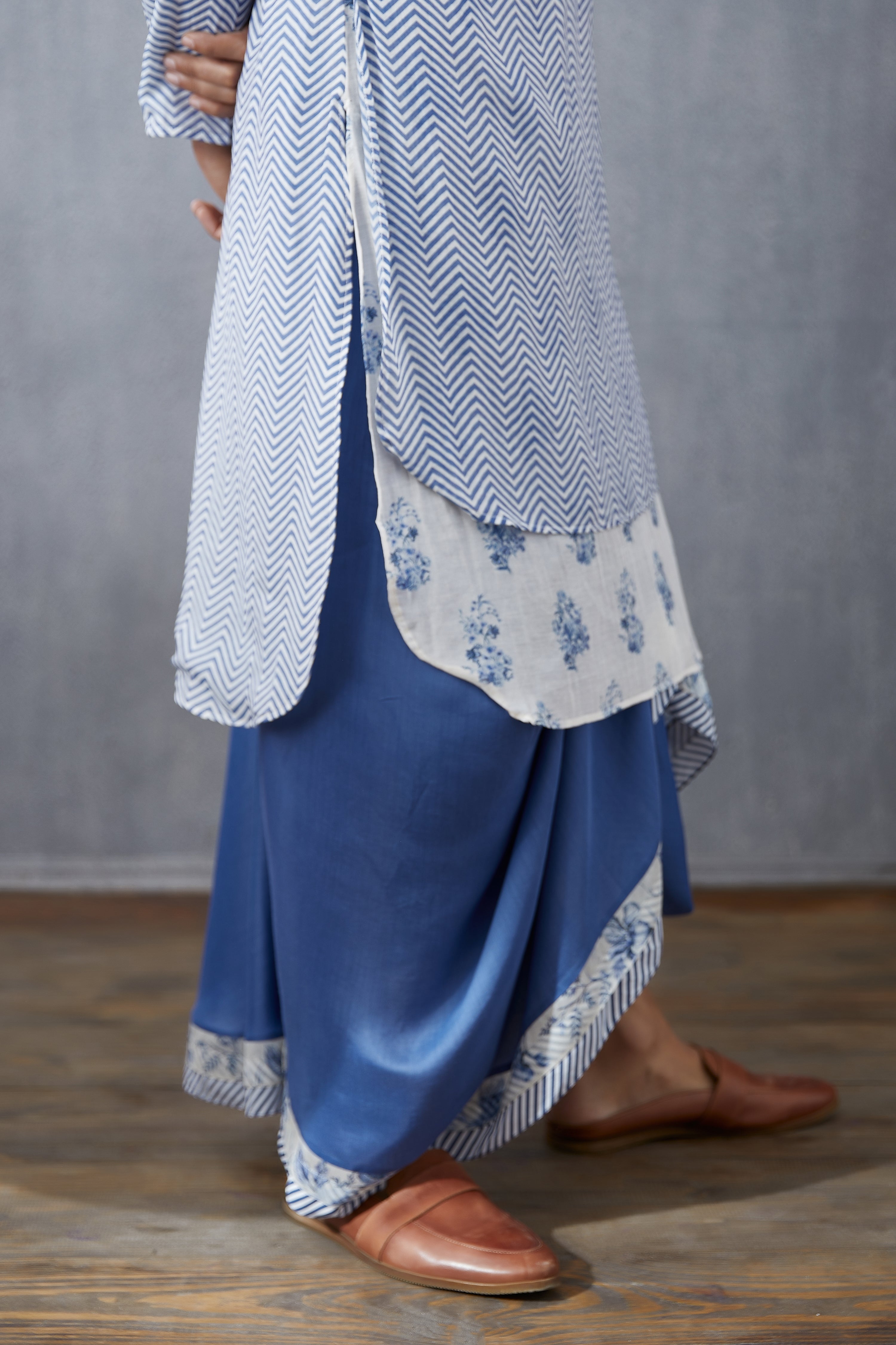 Neeli Booti Rafik Dhoti Set