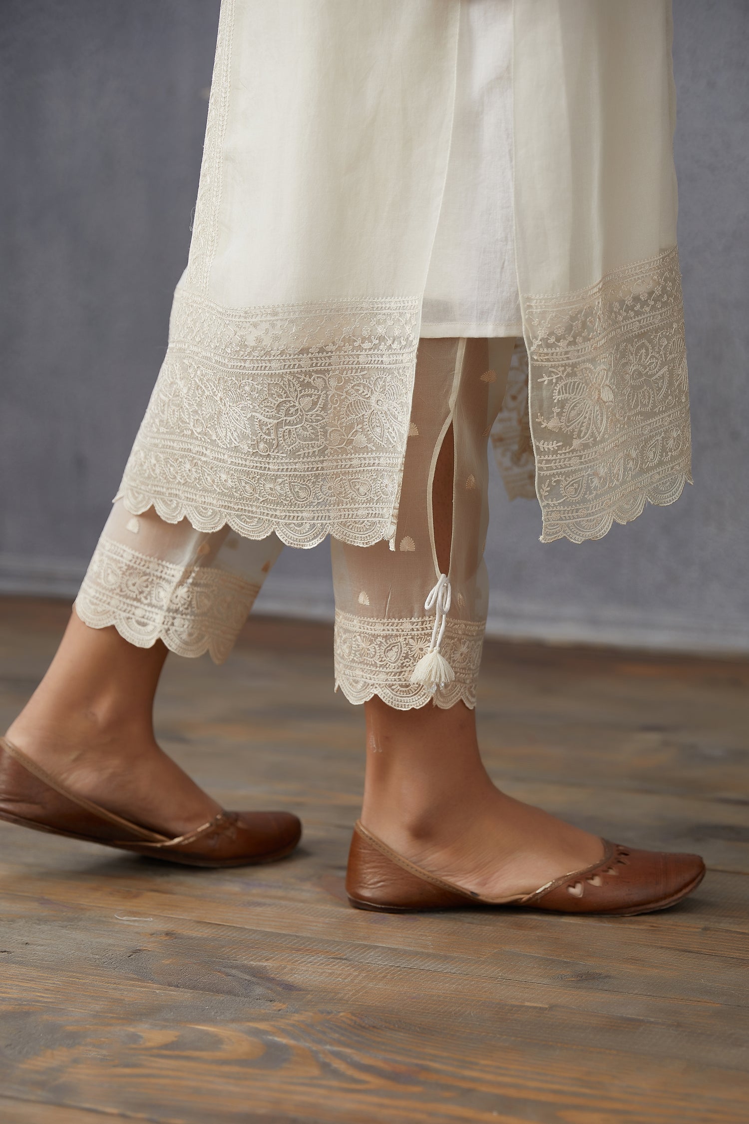 Swetah Abhra Kurta Set