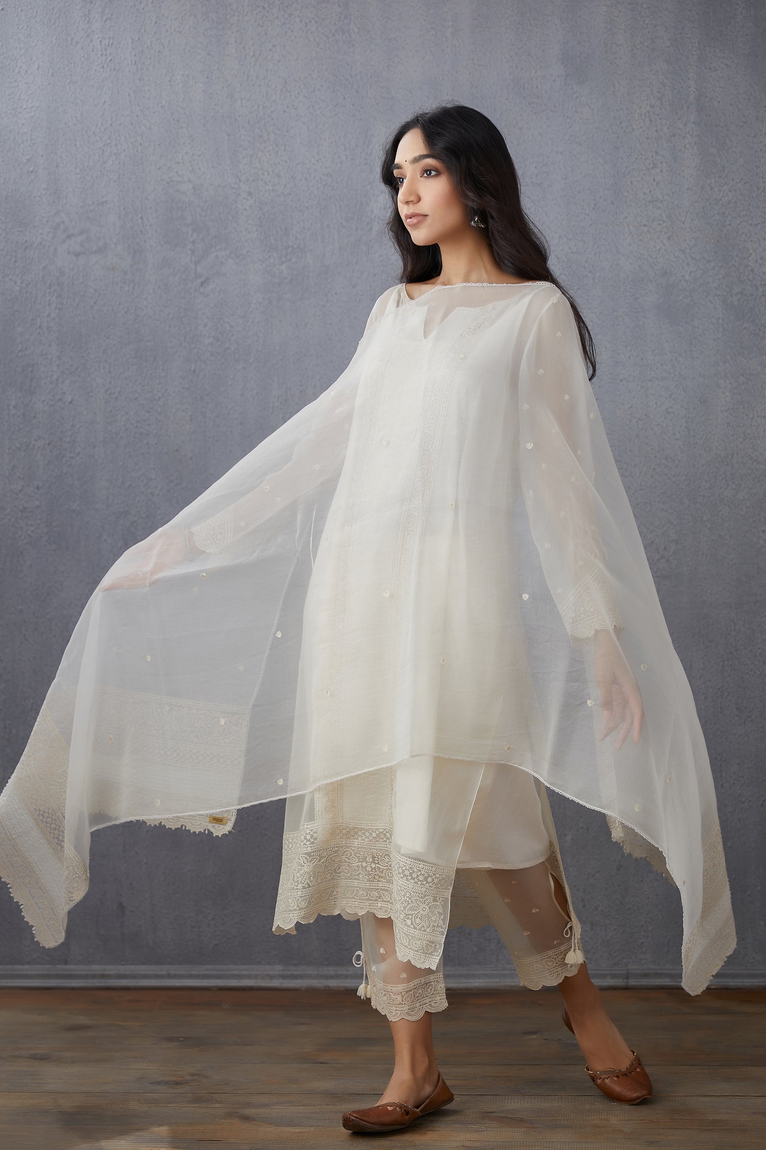 Swetah Abhra Kurta Set