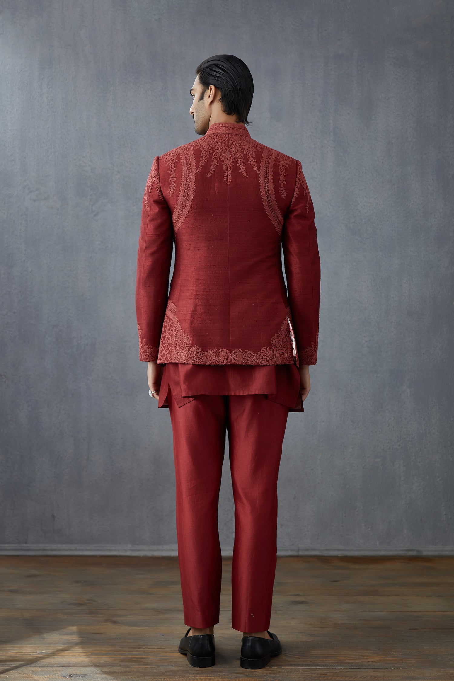 Embroidered Handwoven Chanderi Bandi jacket back view