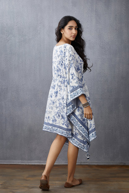 Neeli Gauraiya Kalki Kaftan