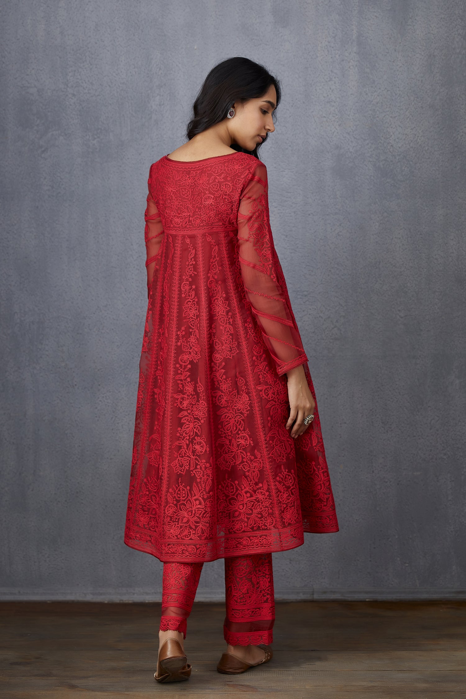 Surkh Kalidaar Paavni Kurta Set