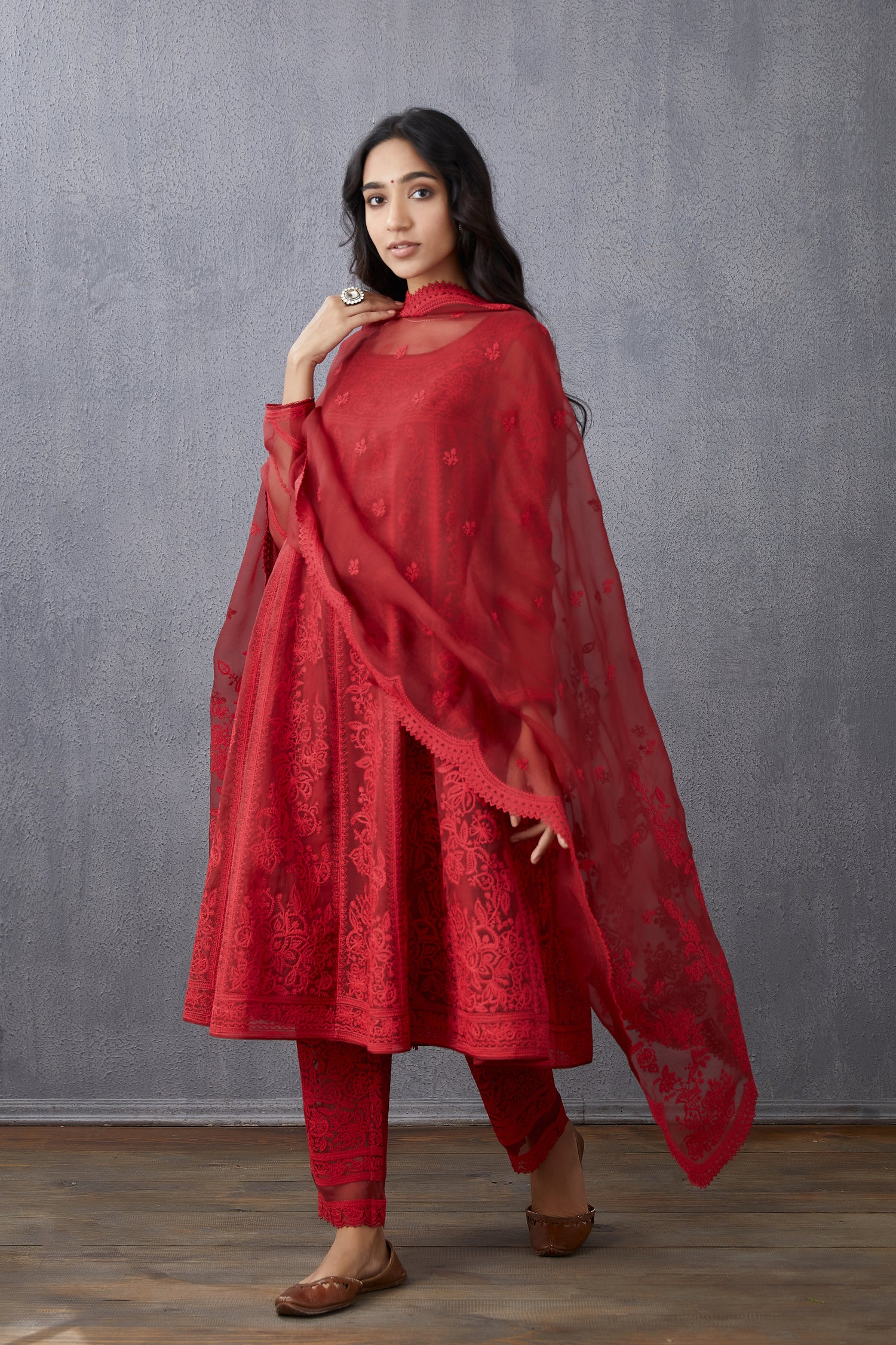 Surkh Kalidaar Paavni Kurta Set