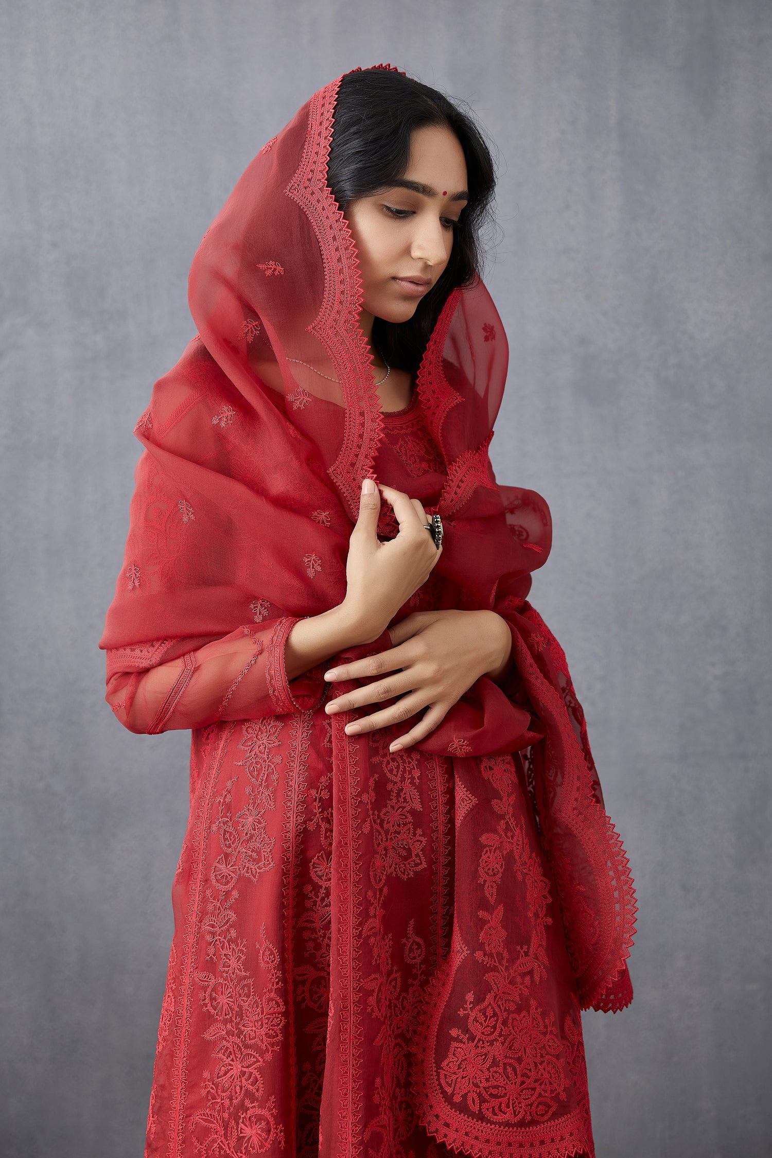 Surkh Kalidaar Paavni Kurta Set