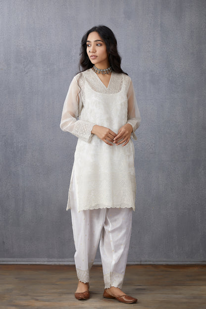 Swetah Sloka Kurta Set