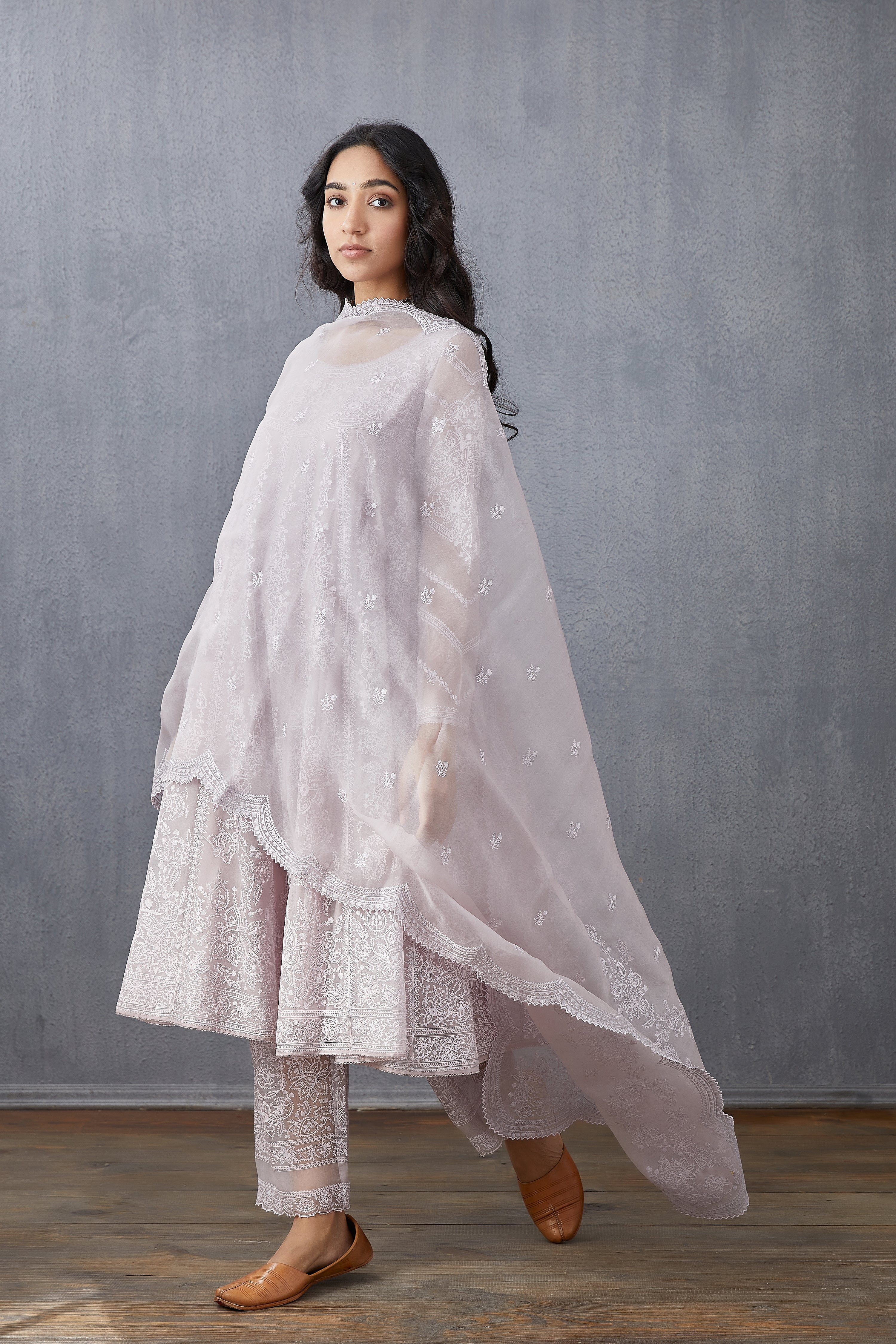 Bakaayan Kalidaar Paavni Kurta Set