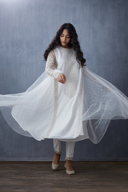 Swetah Arna Kurta Set