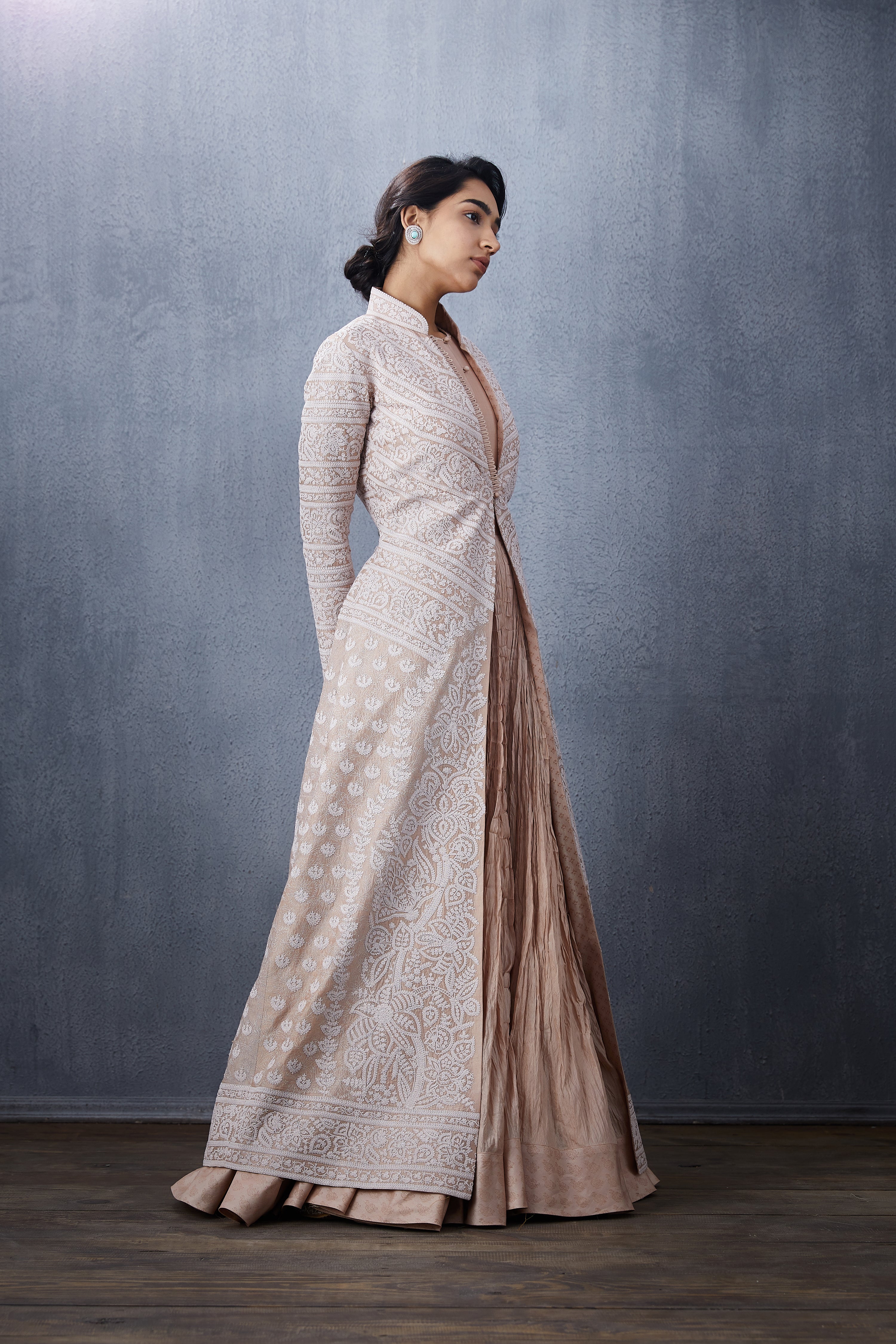 Neera Dhuni Nakshi Jacket Set