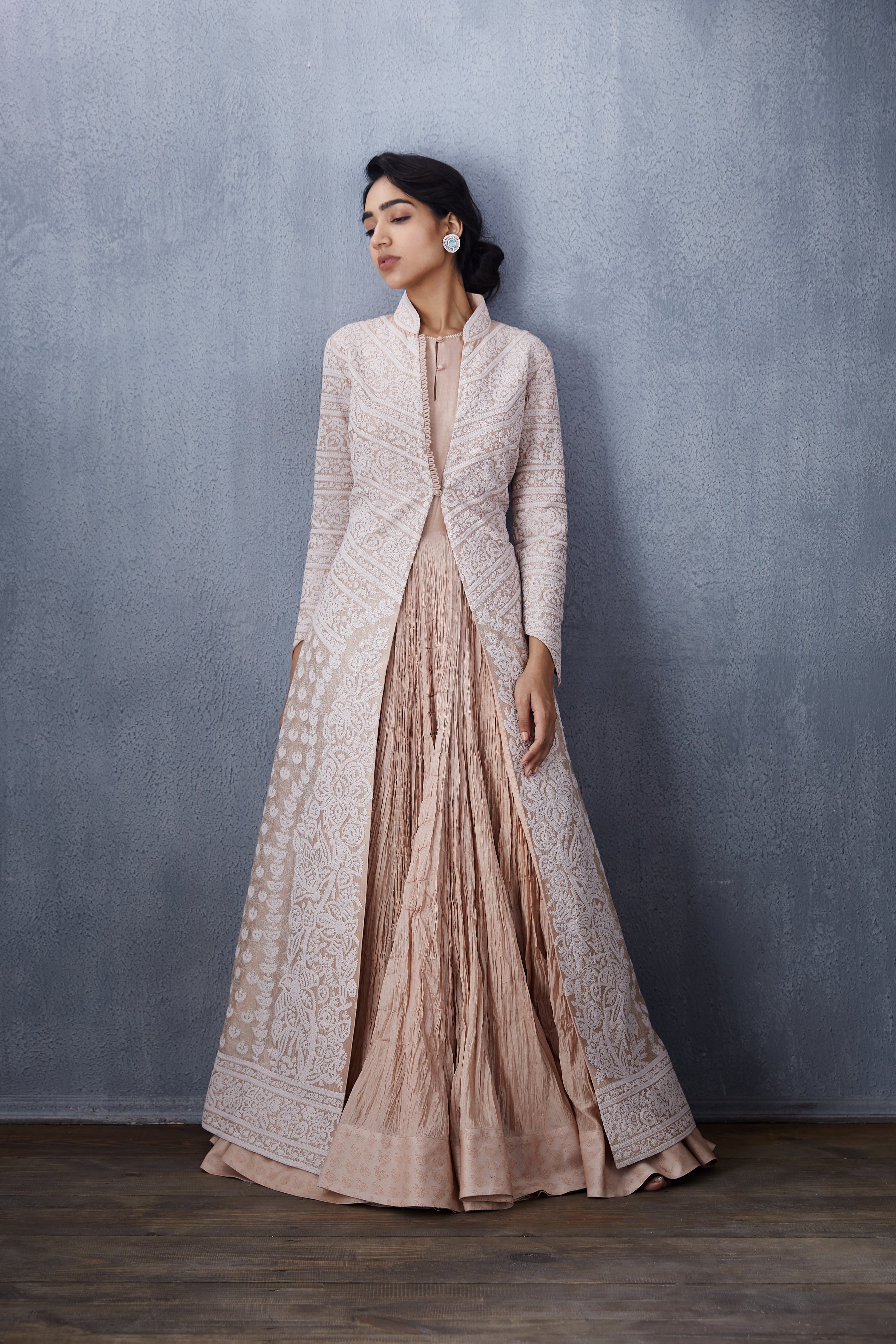 Neera Dhuni Nakshi Jacket Set