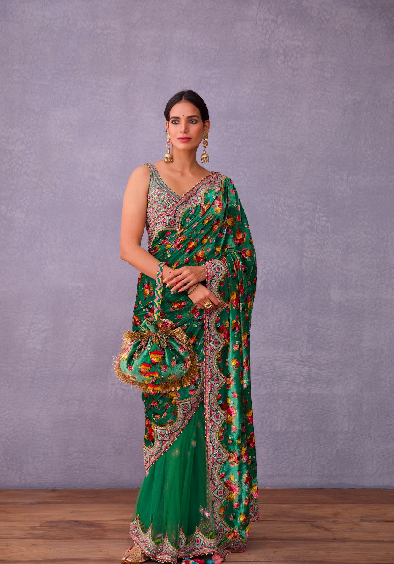 Panna Nilofer Makhmal Potli