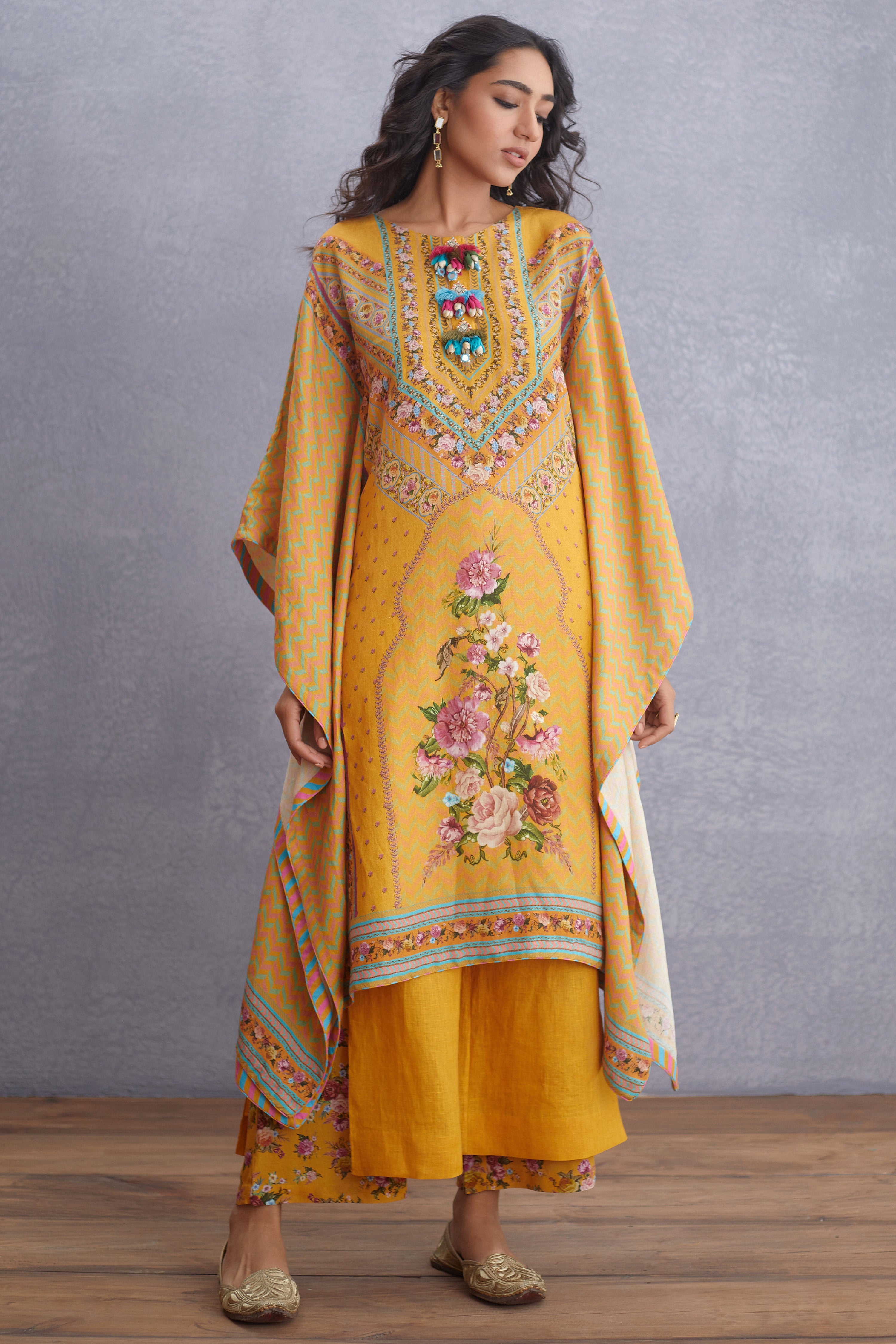 Sunehra Nazreen Kaftan Set